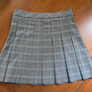Uniqlo Grey Checked Pleated Tennis Skirt - Size Small